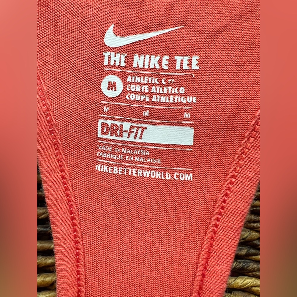 Nike Women's Vibrant Red Tank‎ Top- Size: Medium - Picture 2 of 3